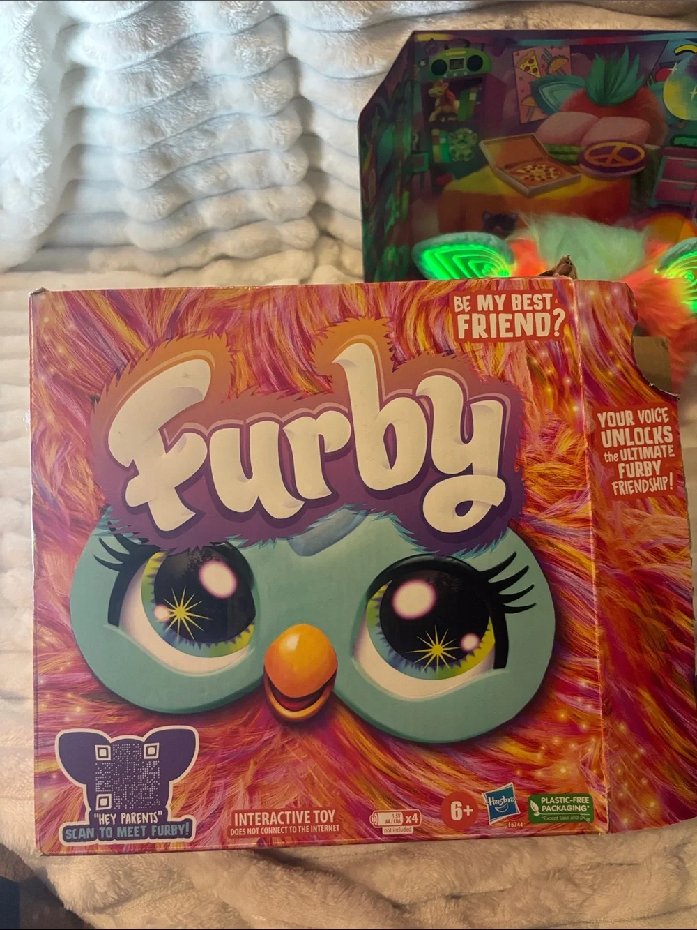 Hasbro 2023 Furby Coral 15 Fashion Accessories, Interactive Two Plush Toys